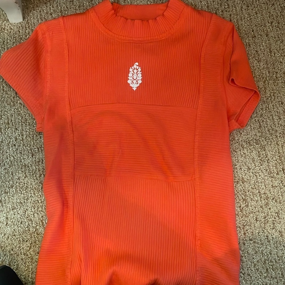 FP MOVEMENT NWOT. medium top